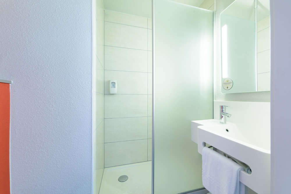 

Napoli - Colmar - B&B HOTEL Colmar Expo