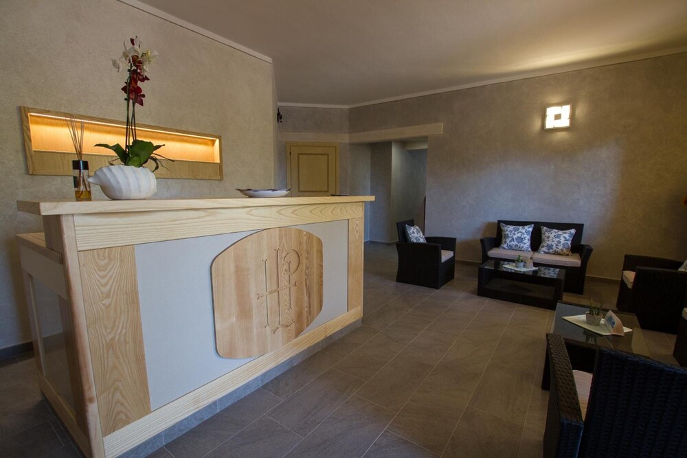 

Napoli - Porto San Paolo - Hotel Lu Pitrali