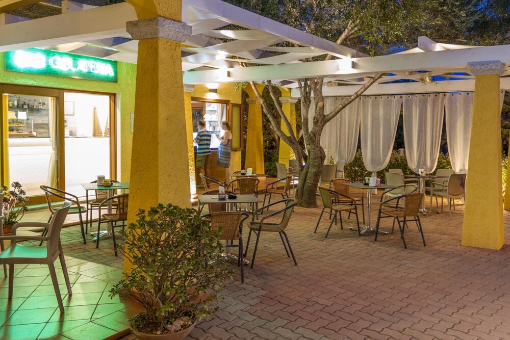 

Catania - San Teodoro - Hotel Lu Pitrali