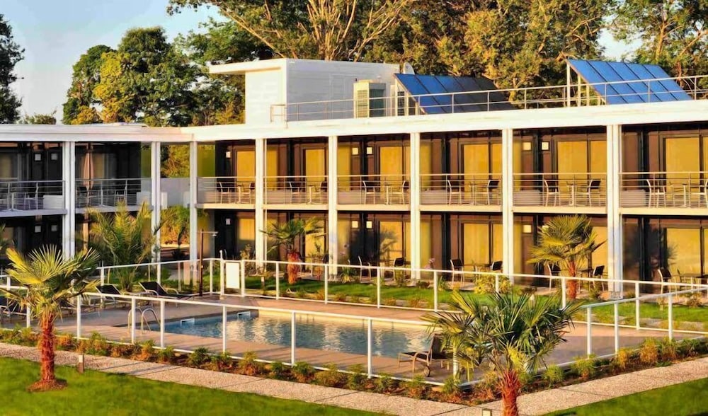 

Roma - Pau - Hotel Eden Park Pau Est, avec Piscine