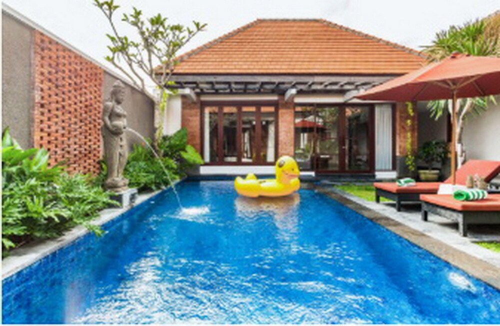 

Napoli - Canggu - Villa Indah