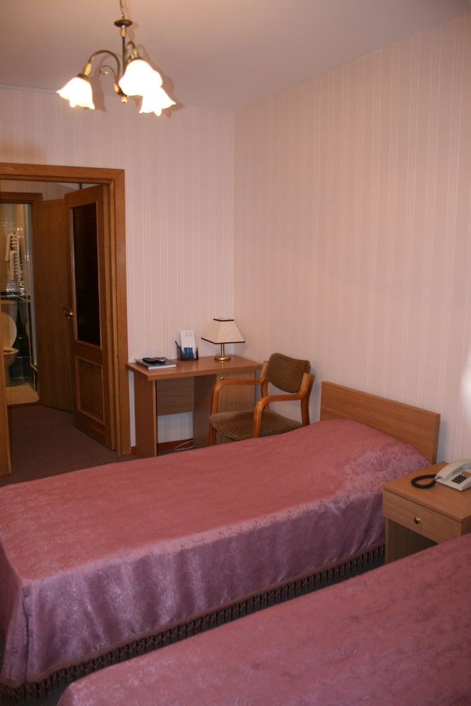 

Milano - Chişinău - Dacia Hotel