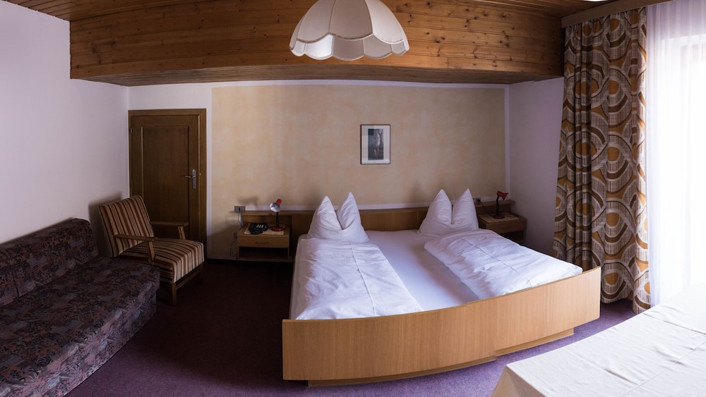 

Palermo - Monguelfo - Hotel Rose