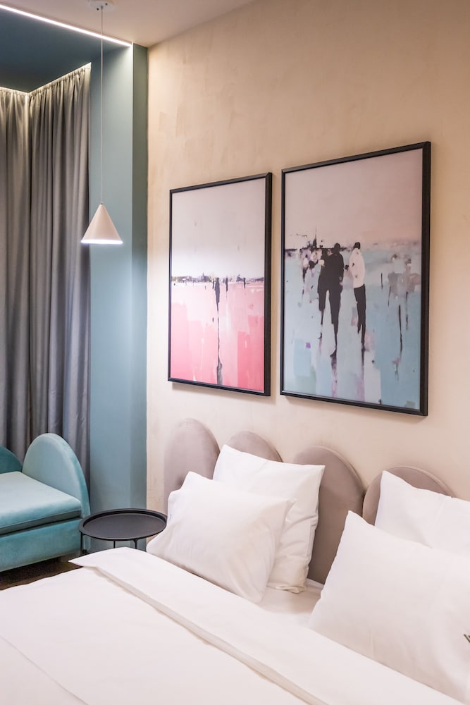 

Ancona - Tirana - Allure Boutique Hotel