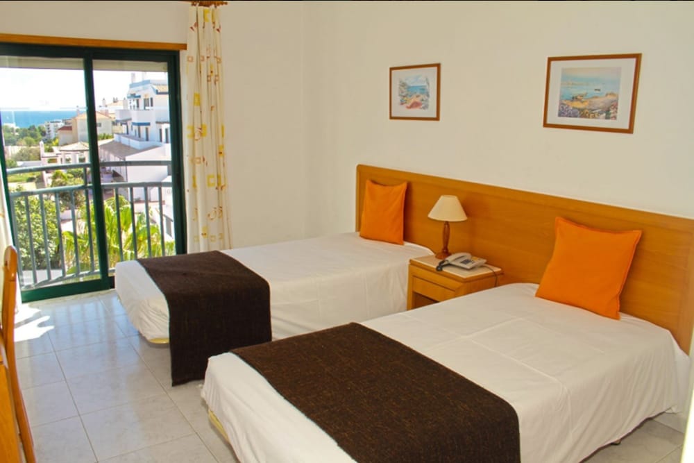 

Catania - Portimao - Plaza Real Atlantichotels
