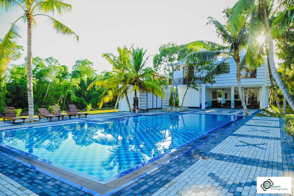 

Napoli - Matara - Shades Resort and Villa