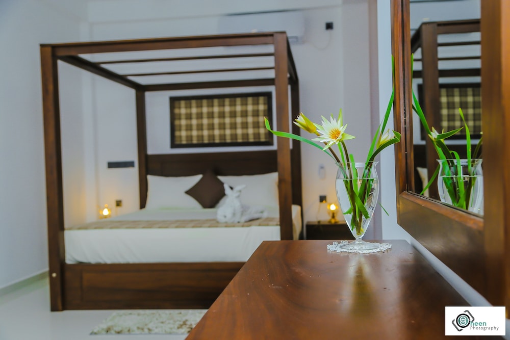 

Napoli - Matara - Shades Resort and Villa