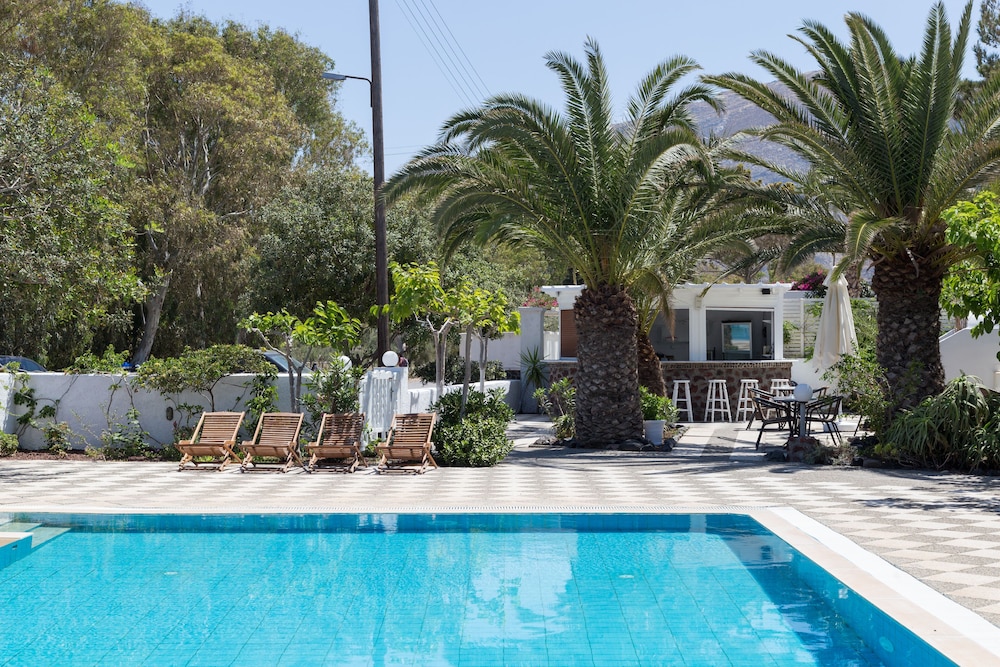 

Roma - Perivolos - Areti Hotel