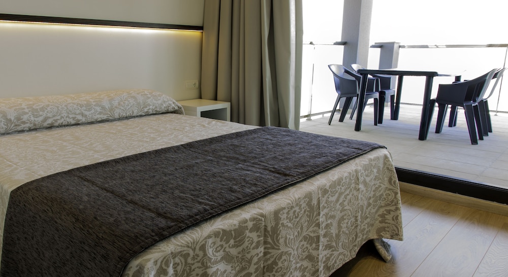 

Verona - Playa de Miramar - ApartHotel Playa Oliva