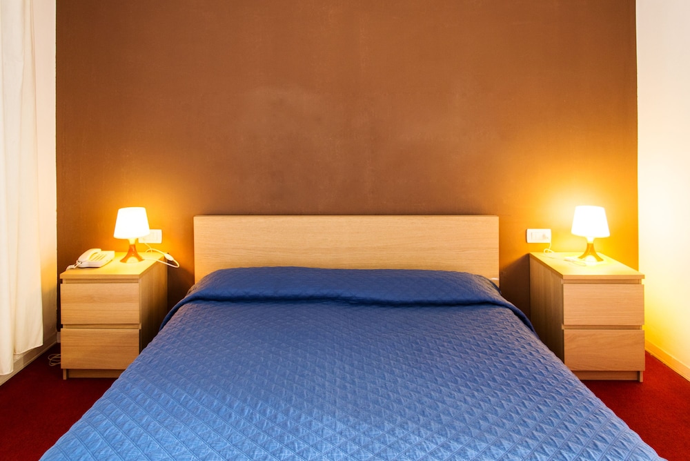 

Napoli - Montecarlo - Cavalieri del Tau