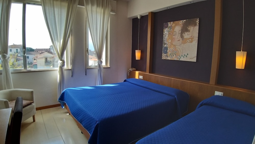 

Roma - Montecarlo - Cavalieri del Tau