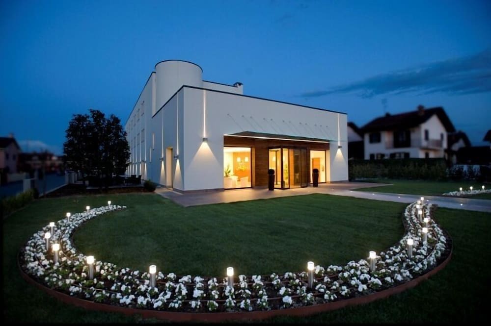 

Torino - Barolo - Hotel Napoleon