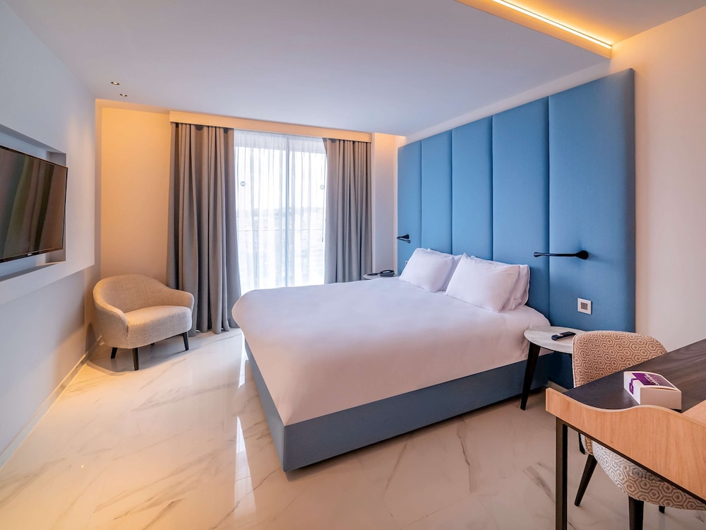 

Bari - Sliema - Mercure St. Julian's Malta