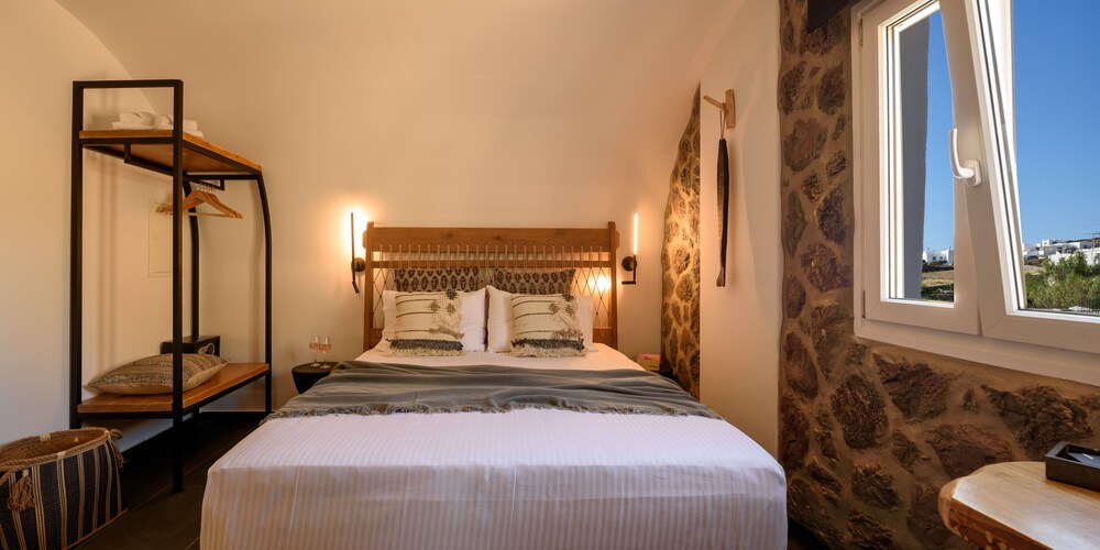 

Verona - Agios Sostis Mykonos - Vrachos Suites Mykonos