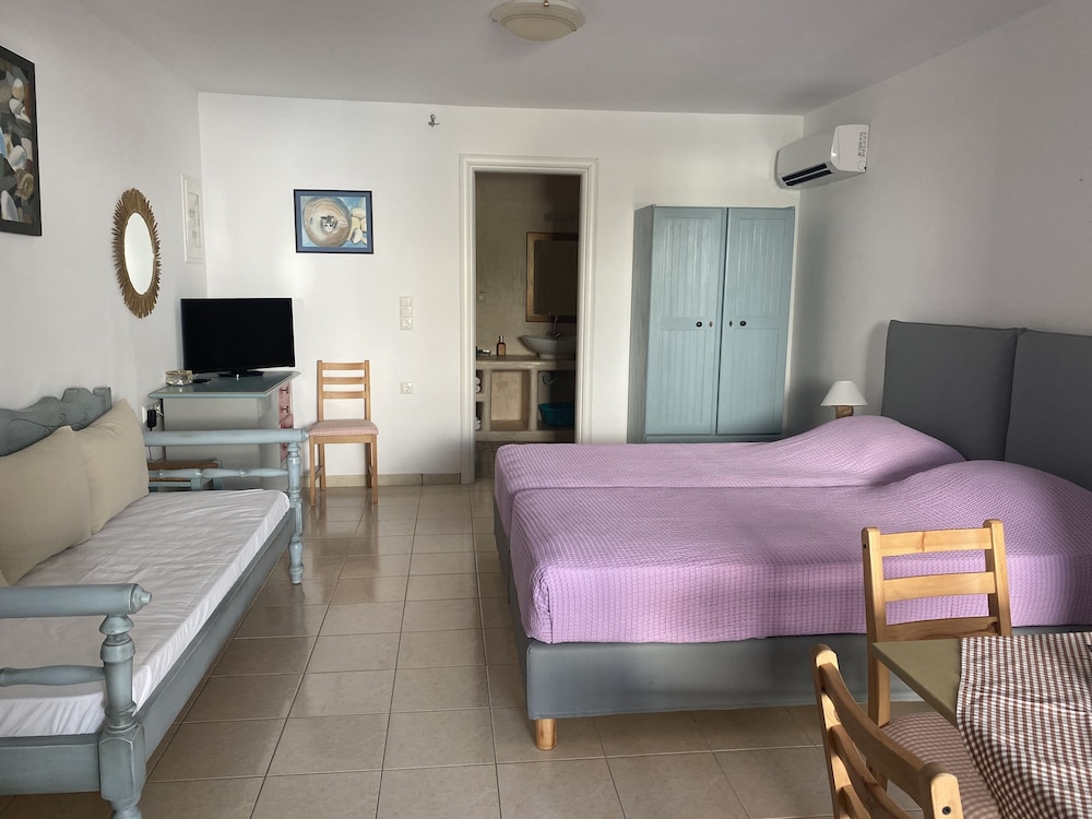 

Milano - Stelida - Annita's Village Hotel