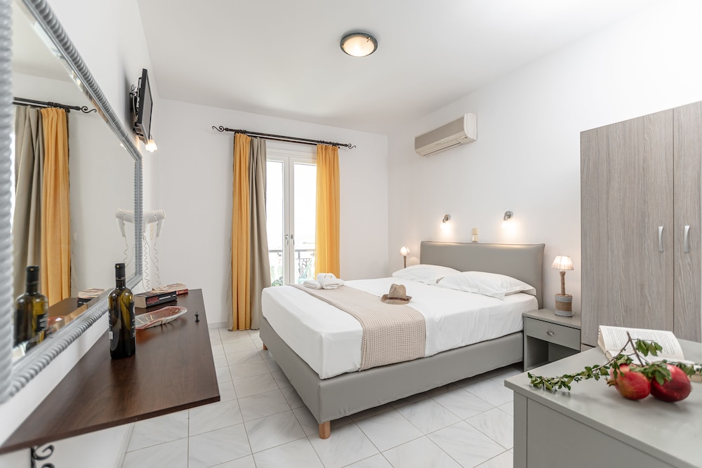 

Milano - Stelida - Annita's Village Hotel