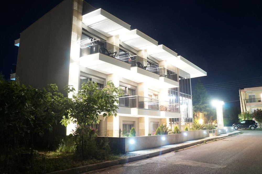 

Milano - Afitos - Vellum Luxury Living