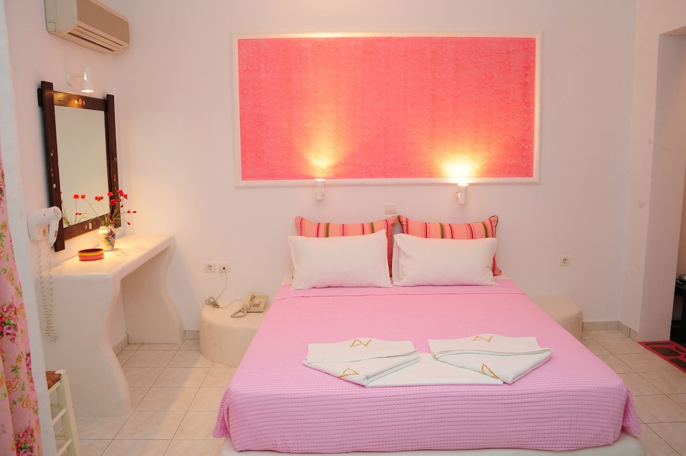 

Milano - Stelida - Annita's Village Hotel