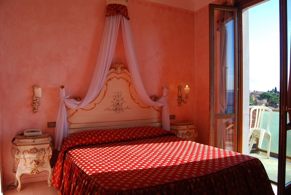 

Bari - Gargnano - Garda Sol Apart-hotel Beauty & SPA