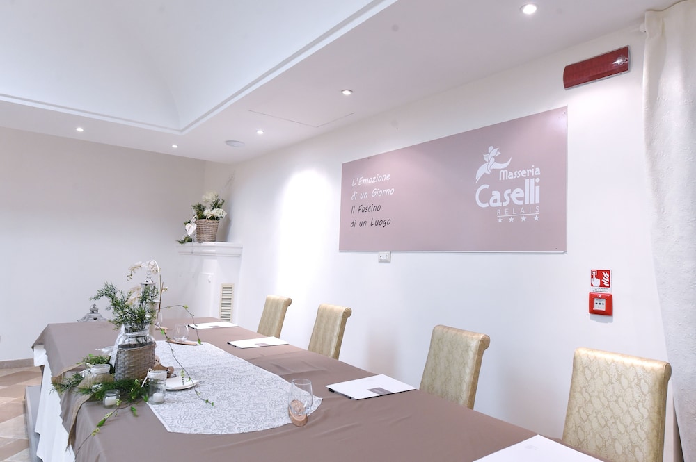 

Bologna - Specchiolla - Relais Masseria Caselli