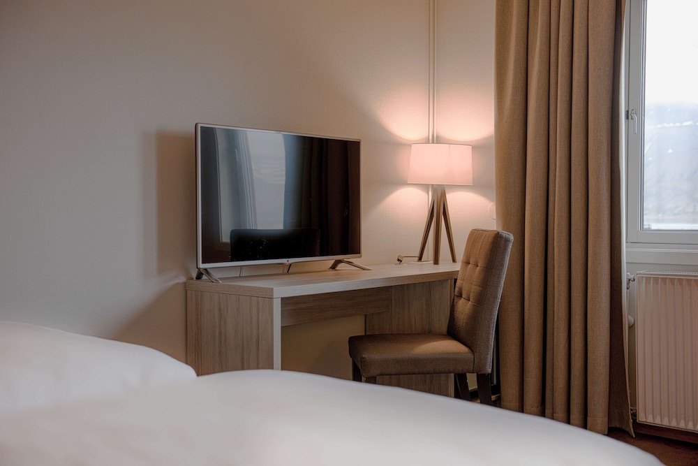 

Bari - Longyearbyen - Radisson Blu Polar Hotel Spitsbergen