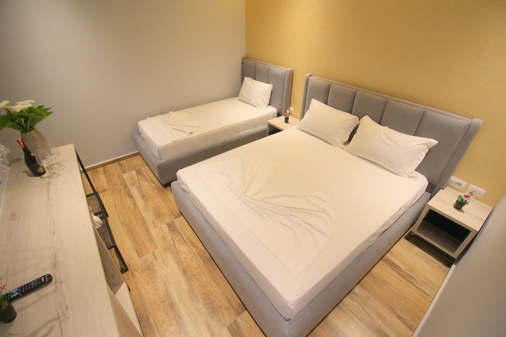 

Roma - Ksamil - Hotel Citrus