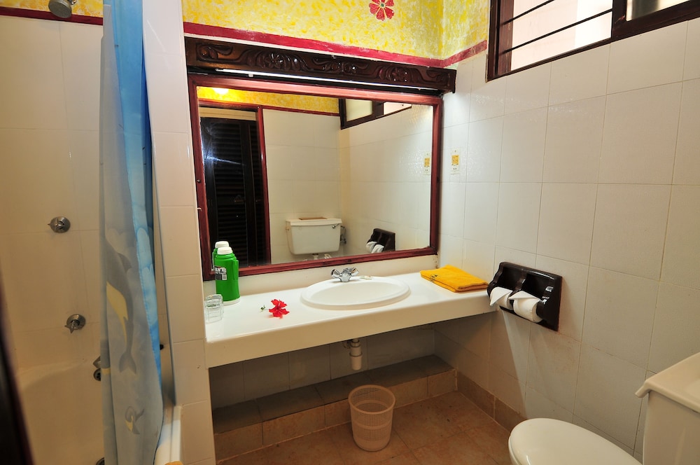 

Napoli - Shanzu - Reef Hotel Mombasa