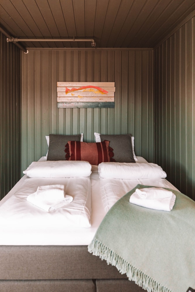 

Milano - Kabelvåg - Skårungen - Hotel, Cabins and Camping