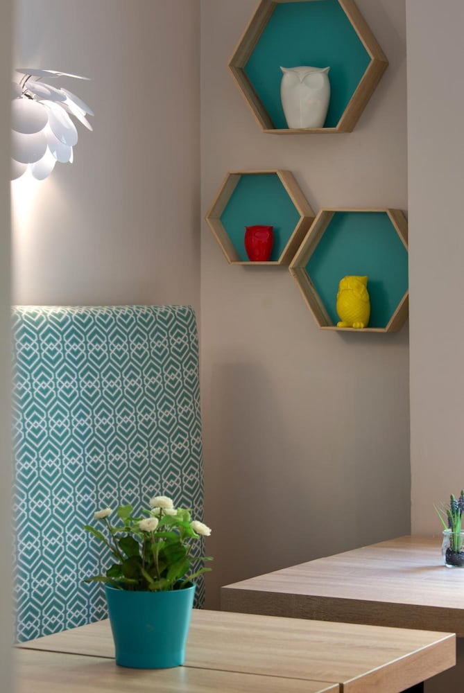 

Pisa - Issy-les-Moulineaux - Chouette Hotel