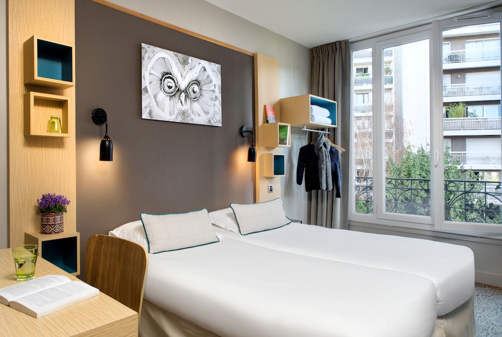 

Napoli - Issy-les-Moulineaux - Chouette Hotel