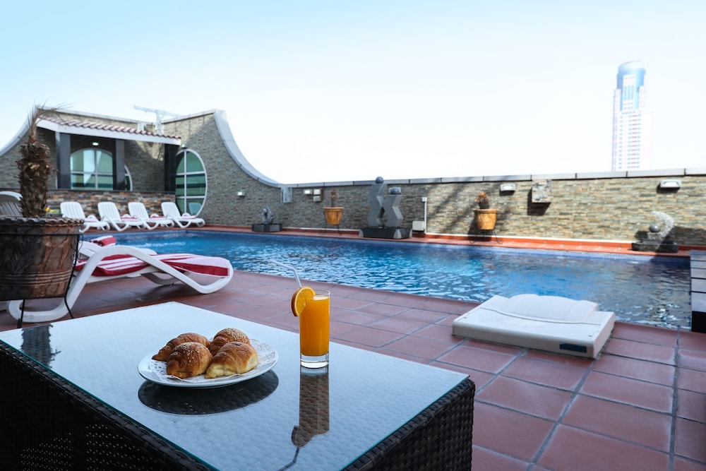 

Venezia - Sharjah - Royal Grand Suite Hotel