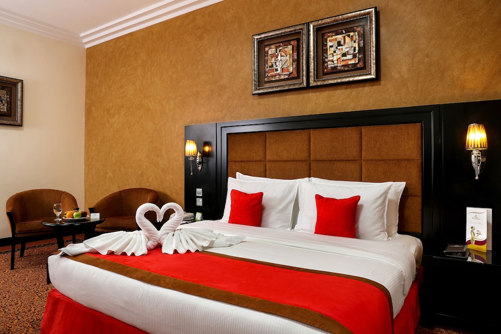 

Napoli - Sharjah - Royal Grand Suite Hotel