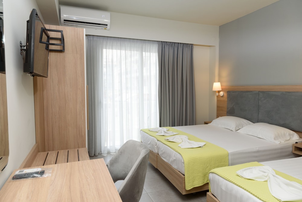 

Bologna - Paralía - Regina Mare Hotel