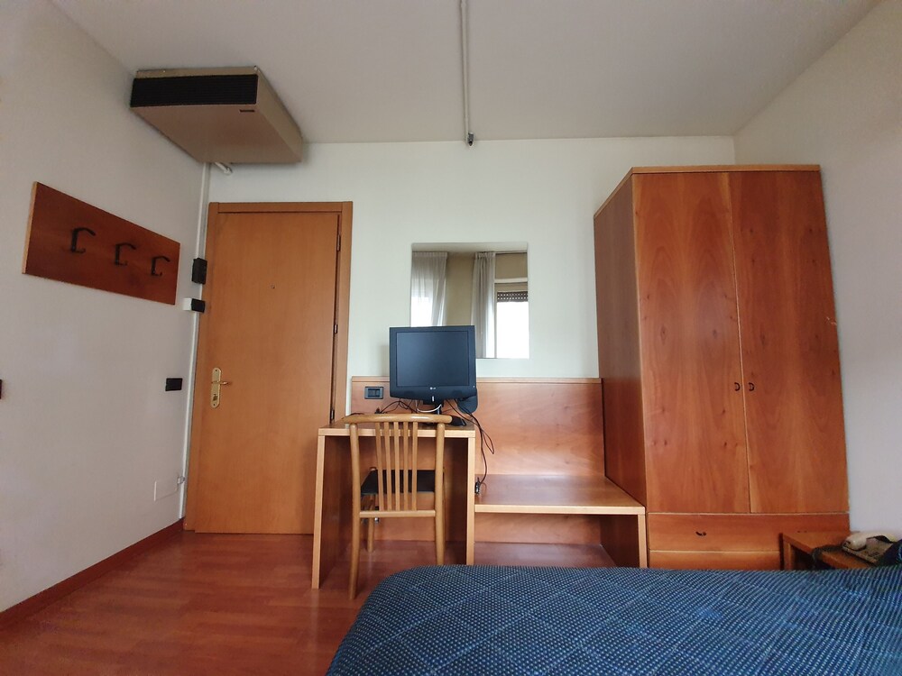 

Bari - Desio - Hotel Selide