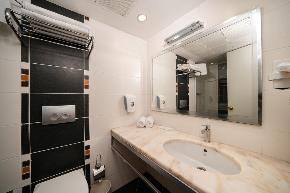 

Milano - Menderes - Club Beyy Resort Hotel