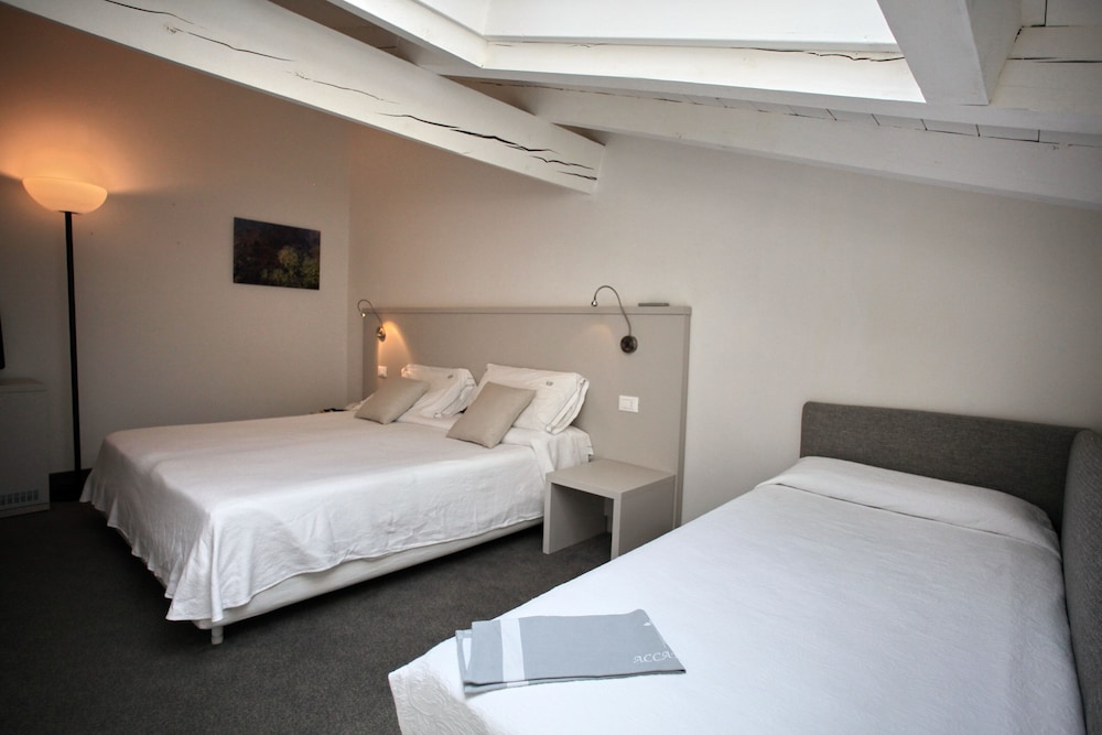 

Lamezia Terme - Trento - Albergo Accademia