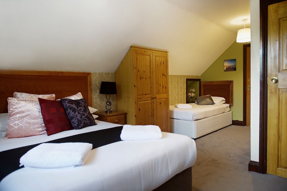 

Milano - Londra, Aeroporto di London Gatwick - Little Foxes Hotel & Gatwick Airport Parking