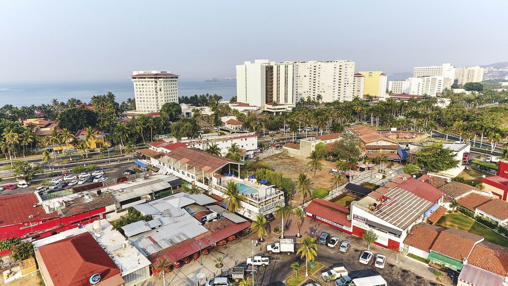 

Milano - Zihuatanejo - Hotel Suites Ixtapa Plaza