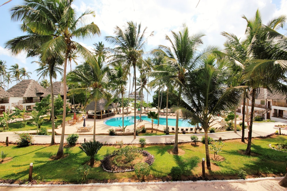 

Roma - Marumbi - Paradise Beach Resort & Spa