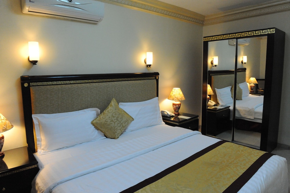 

Napoli - Aqaba - Cedar Hotel