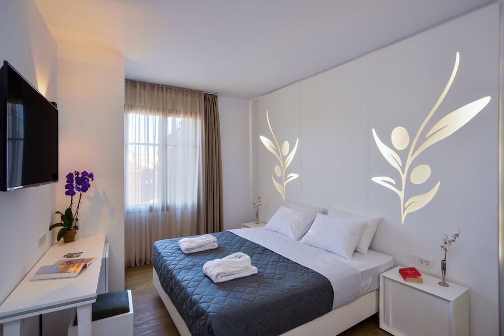 

Torino - Chania - Elia Portou Luxury Residence