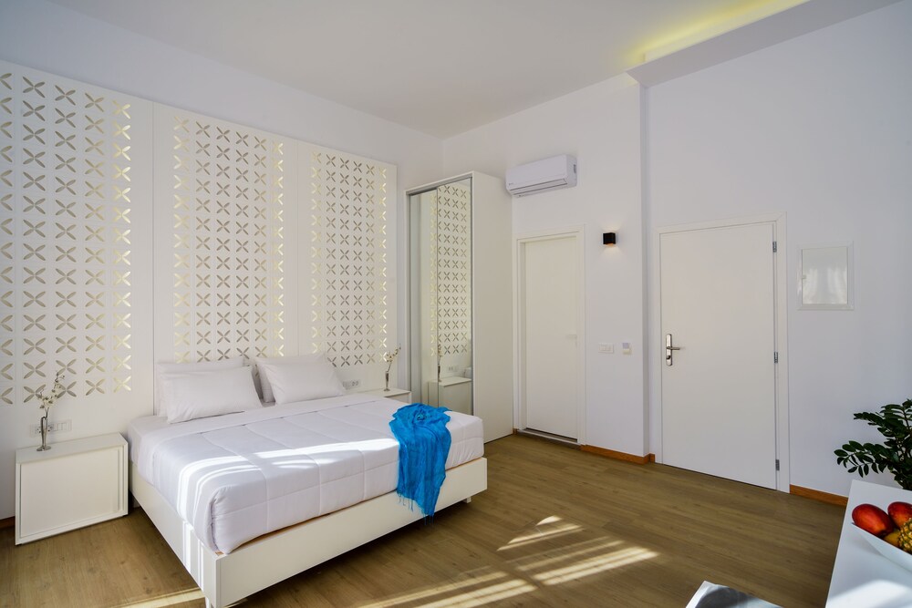 

Roma - Stalós - Elia Portou Luxury Residence