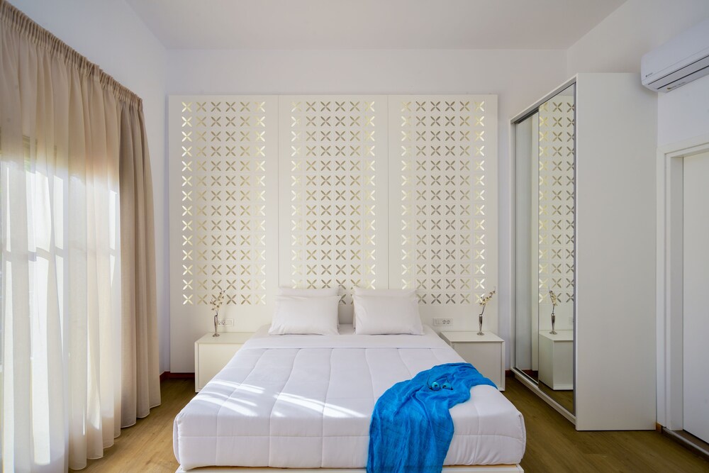 

Bologna - Kalamaki Chanion - Elia Portou Luxury Residence