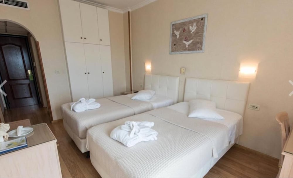

Roma - Glyfada (Attica) - London Hotel