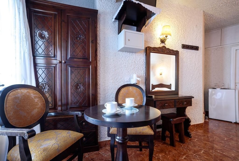 

Genova - Perivolos - Hotel Porto Perissa