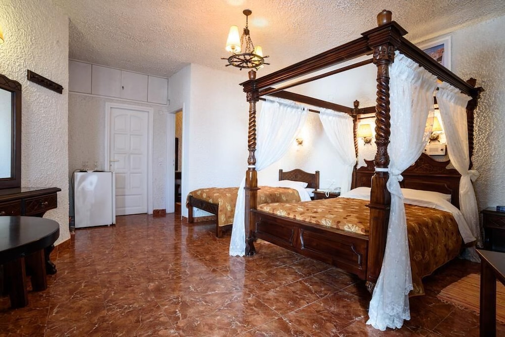 

Pescara - Mesariá - Hotel Porto Perissa