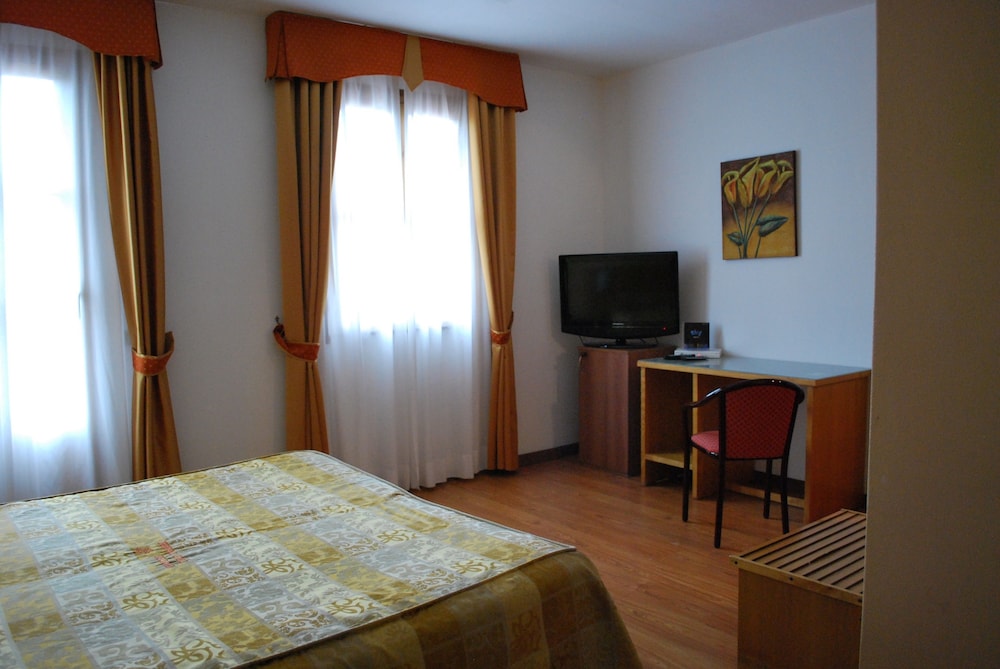 

Torino - Porto Empedocle - Hotel Tre Torri