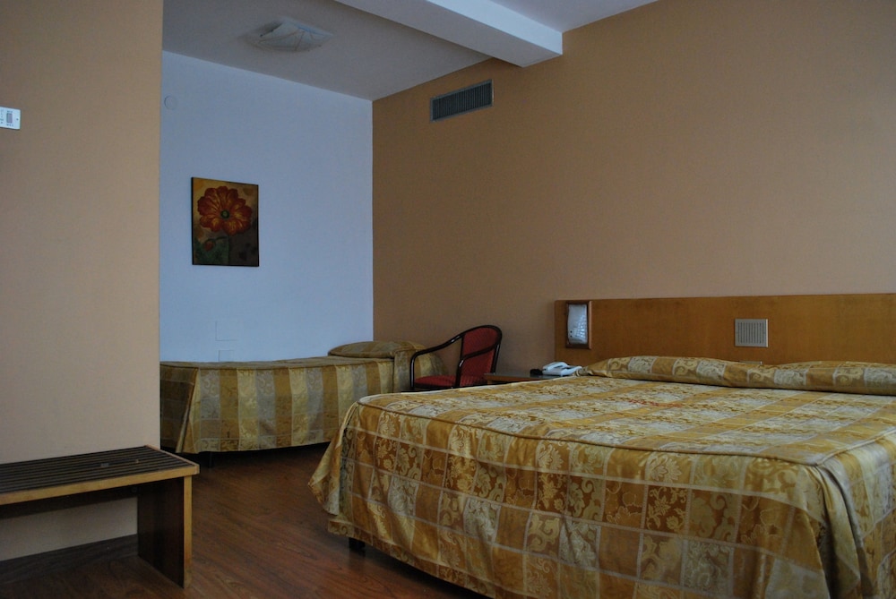 

Ancona - Agrigento - Hotel Tre Torri