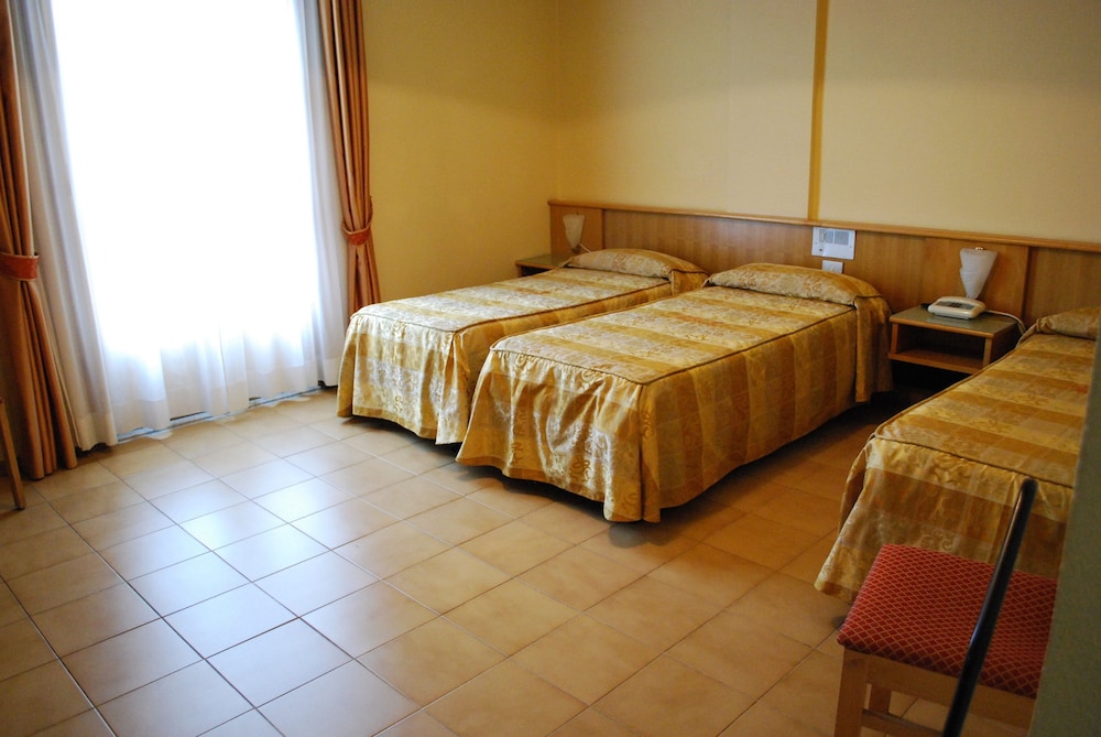 

Torino - Porto Empedocle - Hotel Tre Torri