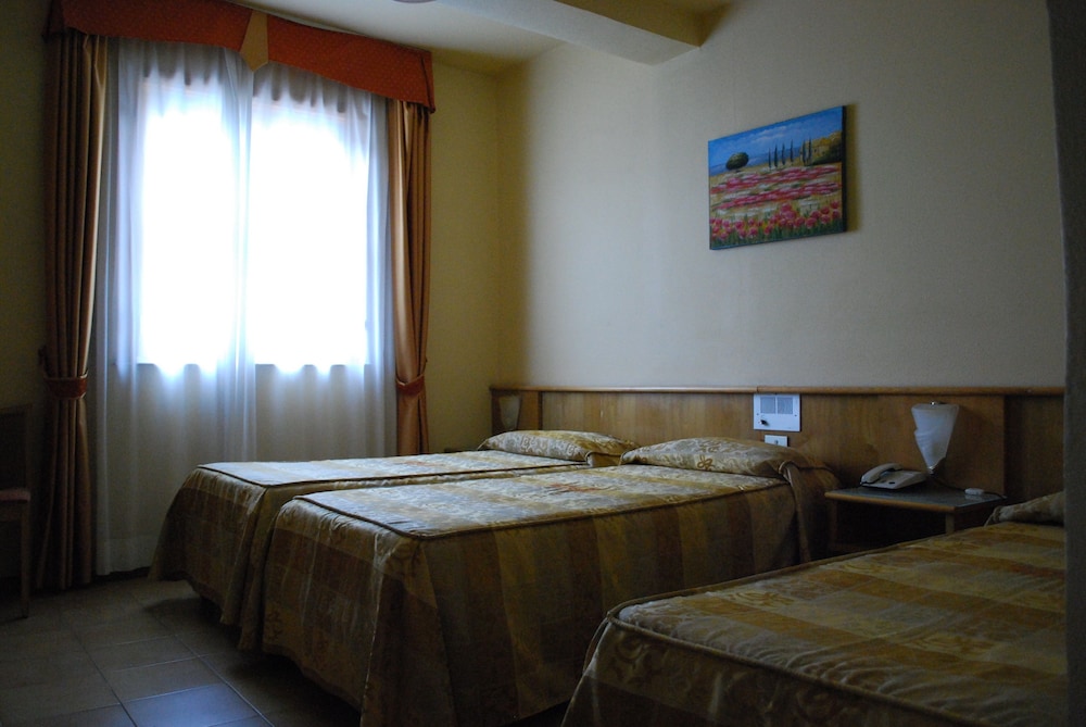

Roma - Porto Empedocle - Hotel Tre Torri